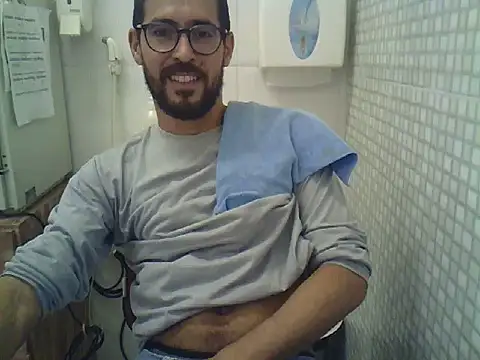 Snapshot of pdasgyn chatting on October 13, 1:28 pm pdasgyn online show from October 13, 1:28 pm