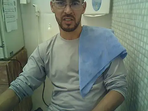Snapshot of pdasgyn chatting on September 12, 2:17 pm pdasgyn online show from September 12, 2:17 pm