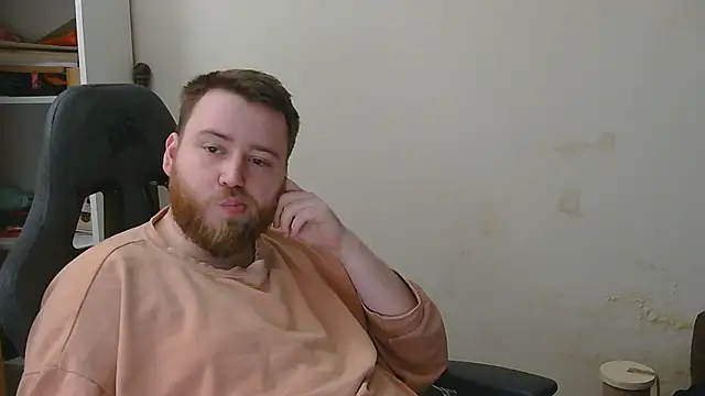 orangegummybear online show from February 15, 11:57 pm