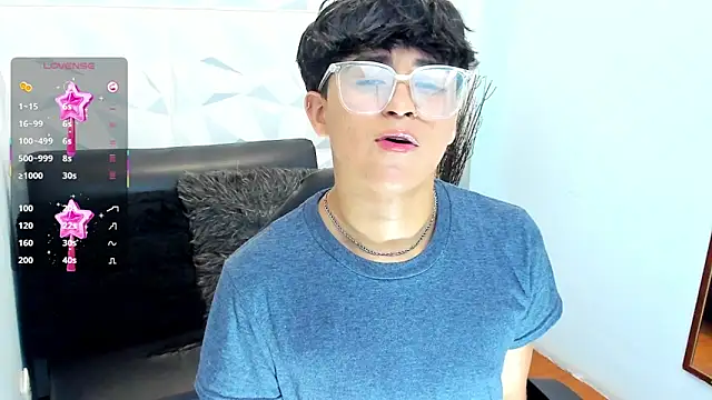 Snapshot of Sam_Daves chatting on October 17, 3:27 pm Sam Daves online show from October 17, 3:27 pm