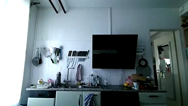 Berg Boy online show from April 5, 5:48 am