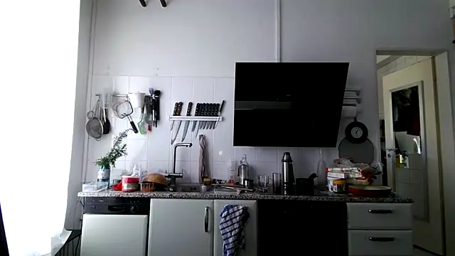 Berg Boy online show from April 21, 11:05 am