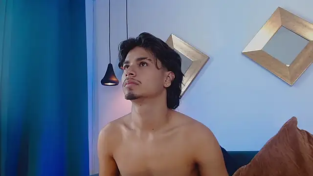 MathewAdams online show from November 5, 6:43 pm