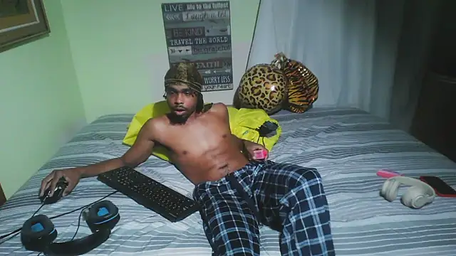 Snapshot of anthonyroth chatting on October 25, 3:08 am anthonyroth online show from October 25, 3:08 am