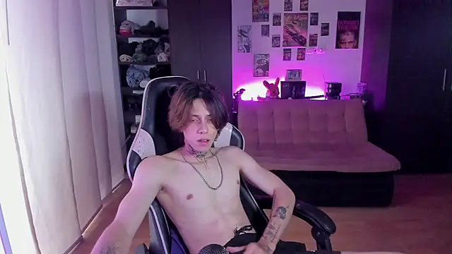 xIce Boy online show from May 8, 10:32 pm