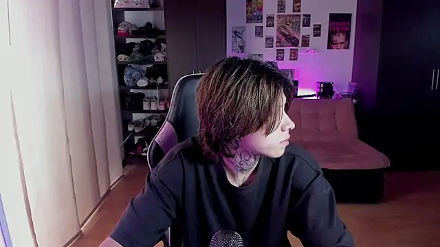 xIce Boy online show from May 9, 10:33 pm