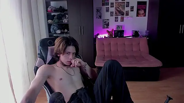 xIce Boy online show from May 11, 5:54 pm