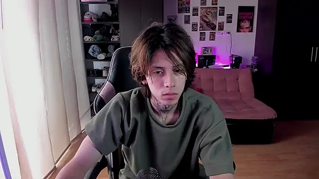 xIce Boy online show from May 2, 4:21 pm