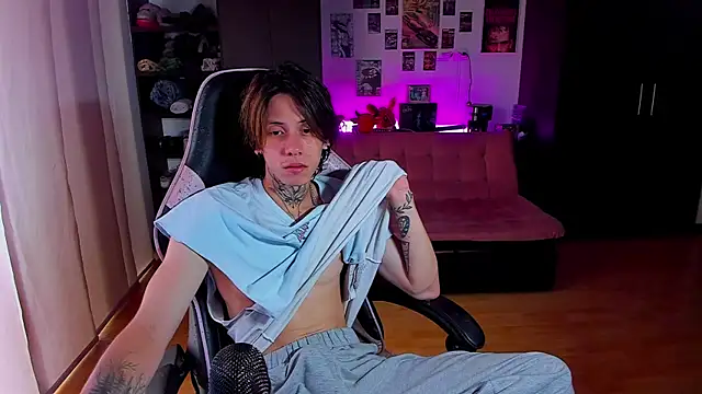 xIce Boy online show from April 26, 8:49 pm