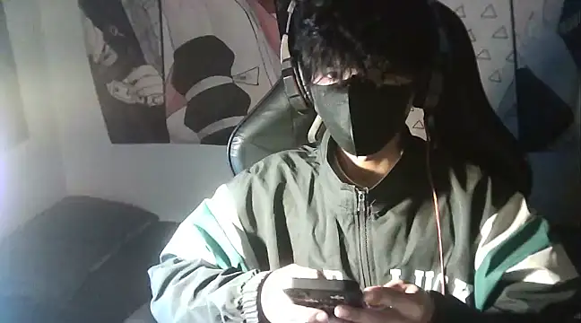 zhezheggin online show from March 20, 3:04 pm