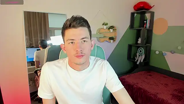 Snapshot of Danny__Magic chatting on March 18, 1:34 pm Danny Magic online show from March 18, 1:34 pm