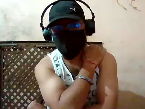 indori guy online show from April 9, 12:11 pm