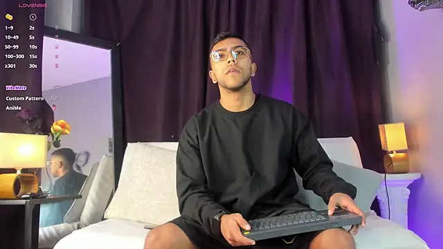 Colstorw  online show from December 15, 10:12 am