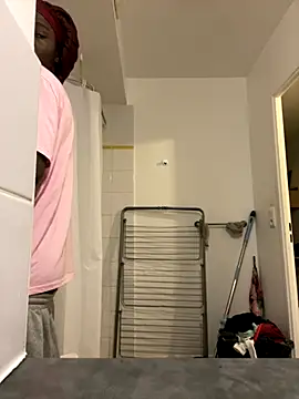 Renoirmonter online show from November 15, 1:02 pm