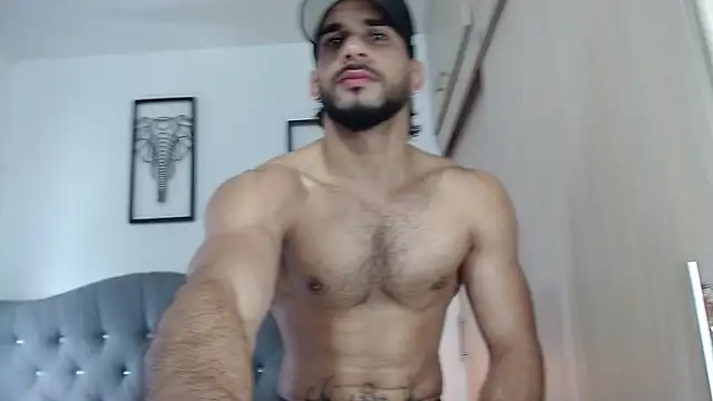 Snapshot of Maximiliano_ford chatting on March 16, 7:17 pm Maximiliano ford online show from March 16, 7:17 pm