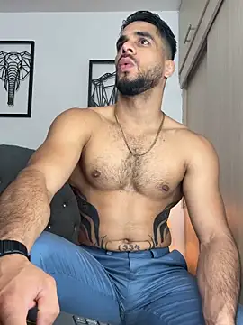 Snapshot of Maximiliano_ford chatting on October 7, 11:36 am Maximiliano ford online show from October 7, 11:36 am