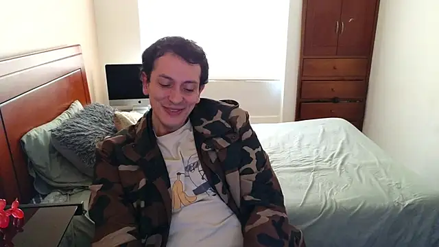 Snapshot of hardaftercum chatting on October 6, 9:08 pm hardaftercum online show from October 6, 9:08 pm
