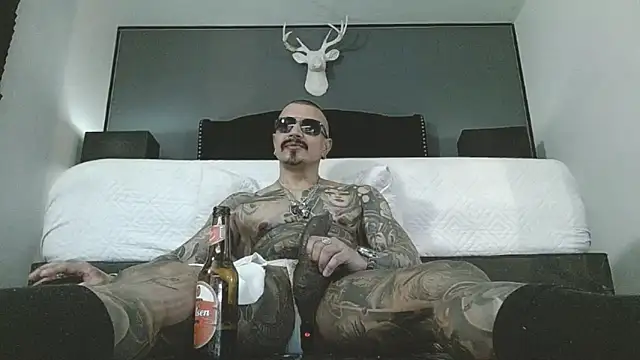 danilog515 online show from April 19, 11:29 pm