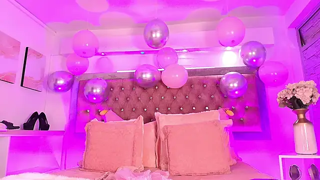 Andy Leex online show from December 13, 8:15 pm