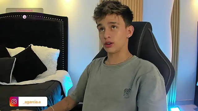 LiamWildx20 online show from May 22, 5:56 am