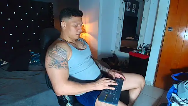 ethan dalton  online show from January 7, 3:44 am