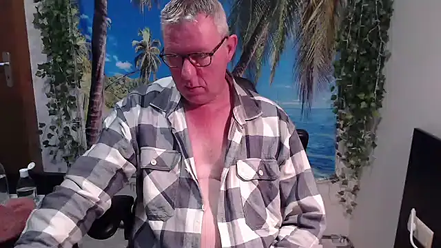 JamesBauer online show from November 24, 5:19 am