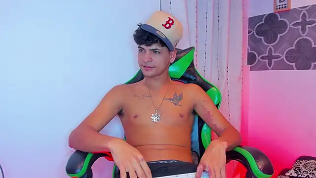 317894 online show from March 8, 3:10 am