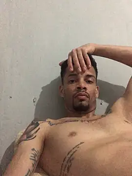 HenriquePhn online show from March 23, 3:23 am