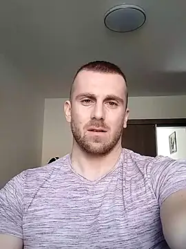 Snapshot of trainwithme chatting on March 19, 8:23 am trainwithme online show from March 19, 8:23 am