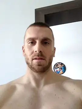 Snapshot of trainwithme chatting on March 21, 8:50 am trainwithme online show from March 21, 8:50 am