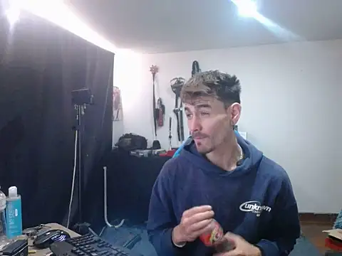 Aaron malikk online show from March 25, 12:20 pm