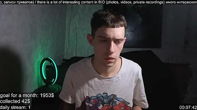 Snapshot of w0rkman chatting on October 4, 10:36 pm w0rkman online show from October 4, 10:36 pm