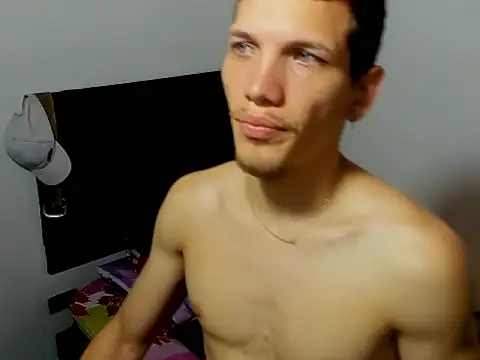 Snapshot of kevinkewman chatting on October 13, 1:28 pm kevinkewman online show from October 13, 1:28 pm