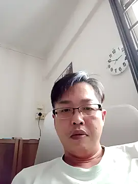 Snapshot of akumasian chatting on March 18, 6:50 am akumasian online show from March 18, 6:50 am