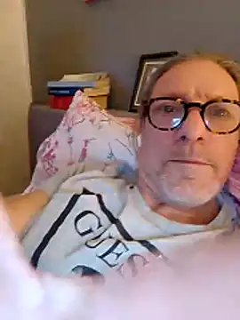 Deddyitalia3p online show from November 29, 8:33 pm