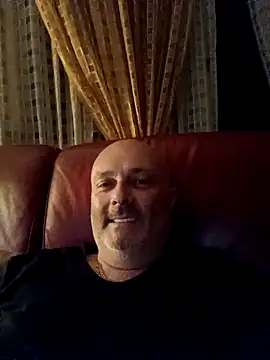 Snapshot of Alexis_Bull chatting on September 19, 11:26 pm Alexis Bull online show from September 19, 11:26 pm