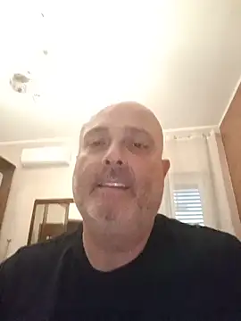 Alexis Bull online show from May 14, 6:17 pm