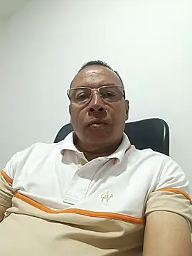 Snapshot of OrionStone chatting on March 22, 6:25 pm OrionStone online show from March 22, 6:25 pm