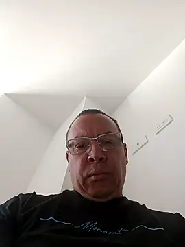 Snapshot of OrionStone chatting on September 15, 7:26 pm OrionStone online show from September 15, 7:26 pm