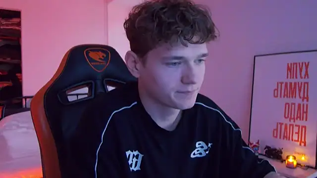 DanyDavis online show from October 17, 1:15 pm