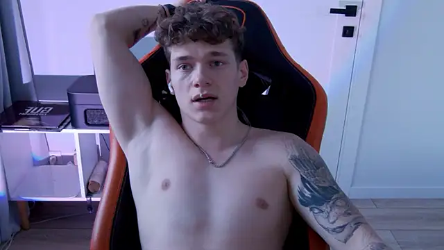 DanyDavis online show from March 5, 1:51 pm