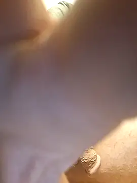 Snapshot of moasslicker chatting on October 13, 12:11 pm moasslicker online show from October 13, 12:11 pm