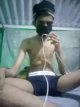 Snapshot of HannanKhan25 chatting on October 11, 7:40 pm HannanKhan25 online show from October 11, 7:40 pm