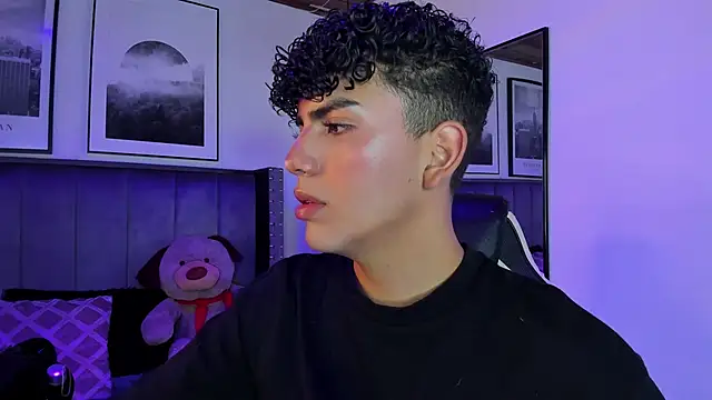 Snapshot of Niick_Twink chatting on October 6, 7:18 pm Niick Twink online show from October 6, 7:18 pm