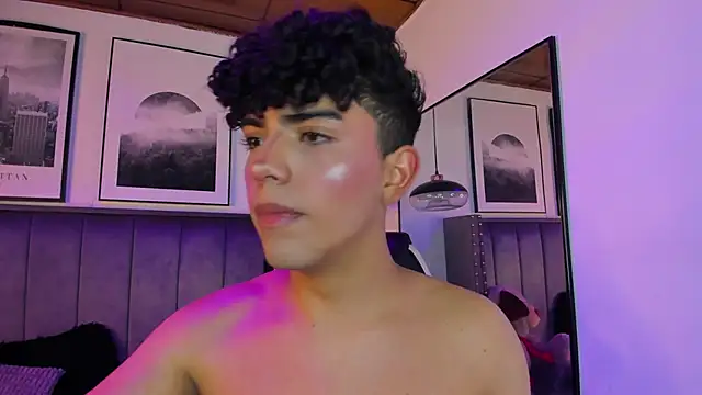 Snapshot of Niick_Twink chatting on October 9, 7:52 pm Niick Twink online show from October 9, 7:52 pm