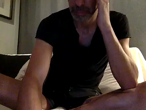 Snapshot of who_am_i_x404 chatting on September 14, 10:34 pm who am i x404 online show from September 14, 10:34 pm
