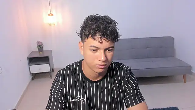 Santy Stump online show from April 22, 9:30 pm