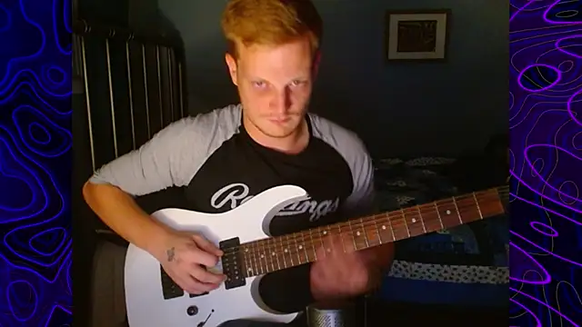 Snapshot of lustylyndon chatting on October 13, 4:18 am lustylyndon online show from October 13, 4:18 am