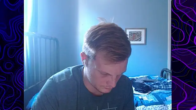 Snapshot of lustylyndon chatting on October 25, 8:10 pm lustylyndon online show from October 25, 8:10 pm