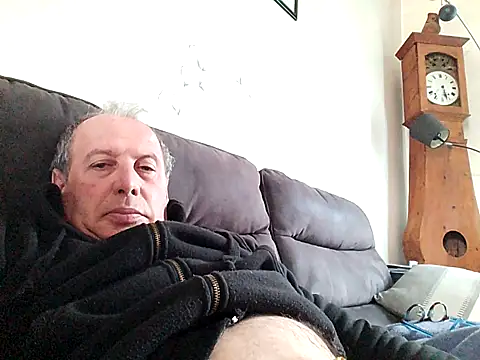 Vince072 online show from October 20, 11:25 am